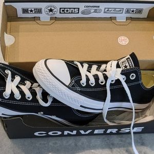 Converse Black/white sneakers